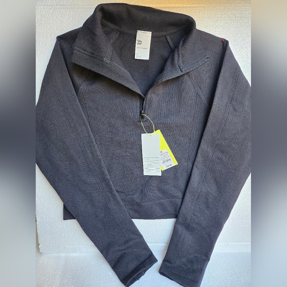 All In Motion Seamless 1/2 Zip Cropped Pullover Jacket Medium Black Thumb Holes